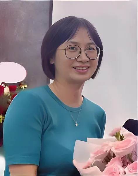 Mrs. Cao Bich Hue